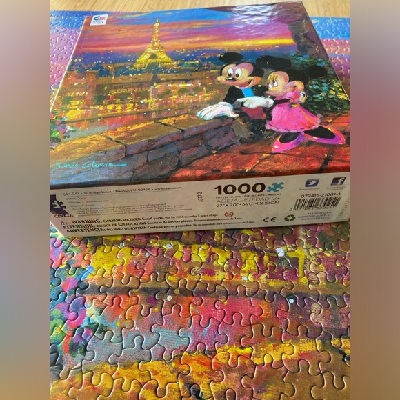 Sunset in Paris Mickey and Minnie puzzle - Picture 2 of 3